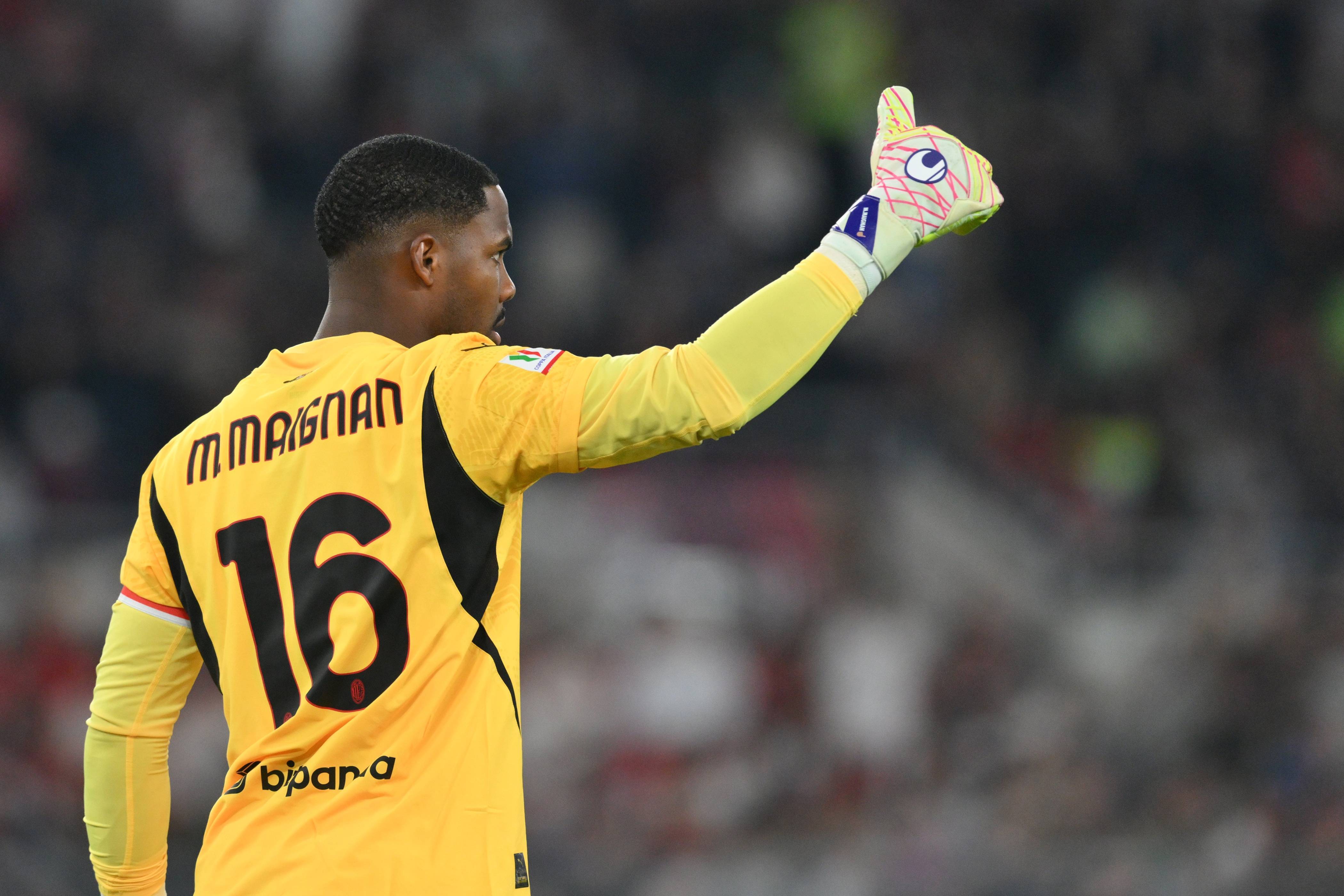 ESPN：切尔西有意米兰门将迈尼昂，但双方在转会费上存在较大分歧